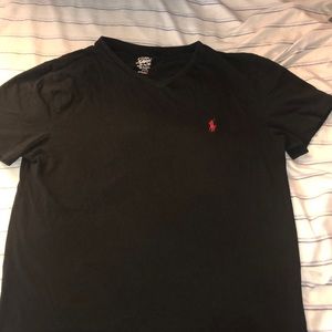 Gently used polo T shirt‼️‼️‼️‼️